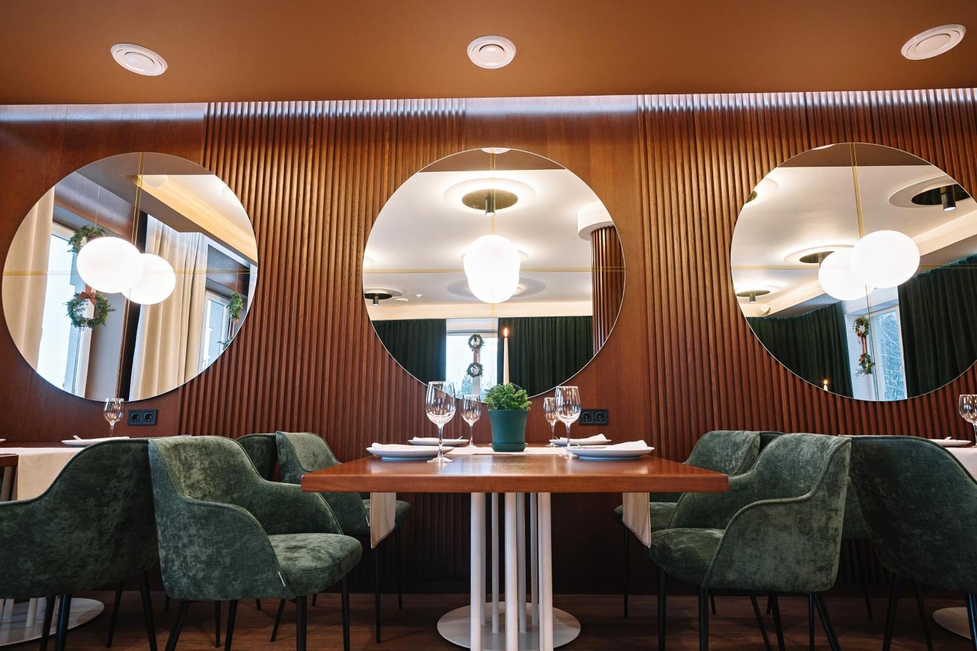Hotel рестпарк рекреаційний комплекс *